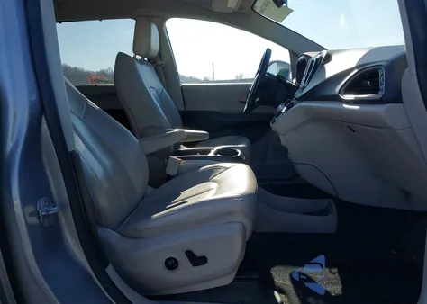 2018 Chrysler Pacifica Touring L from USA, damaged, VIN 2C4RC1BG0JR131967